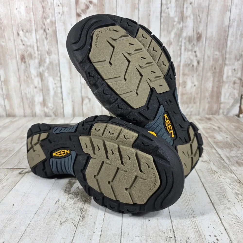 Keen Newport H2 Mens 8.5 Waterproof Hiking Sandals Olive Green Tan 110230-BROB
